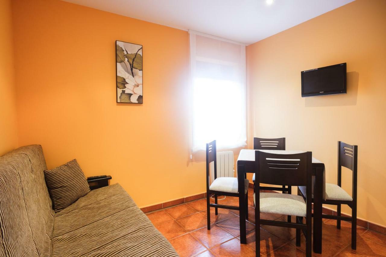 Apartamentos De Herminia Manzaneda  Exterior photo